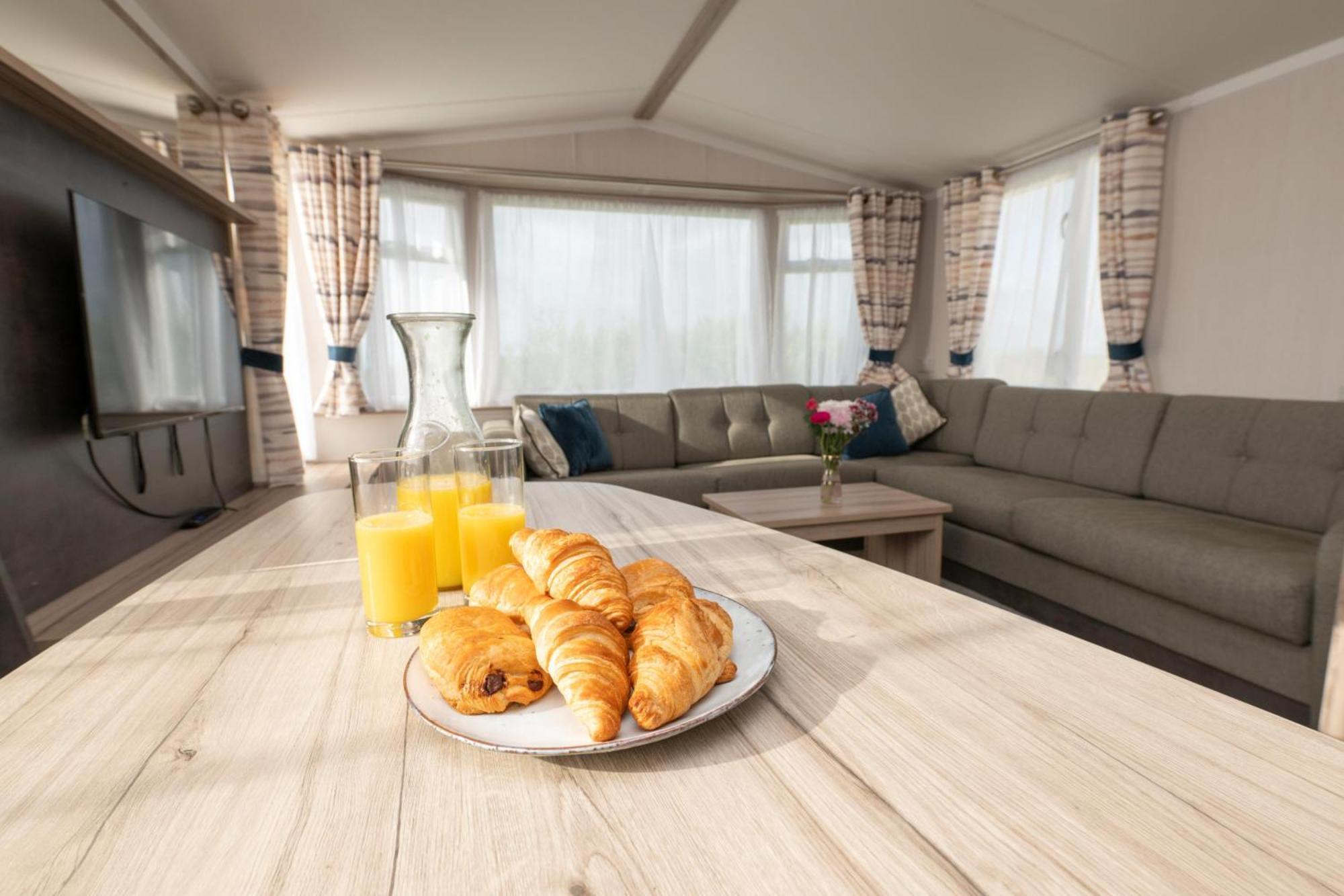 Tencreek Holiday Park لوي المظهر الخارجي الصورة